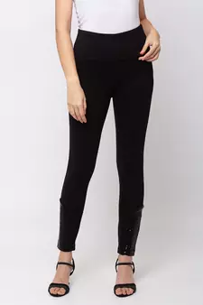 Women Black Solid  Slim Fit Tregging By Sheczzar