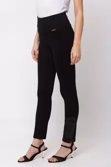 Women Black Solid  Slim Fit Tregging By Sheczzar