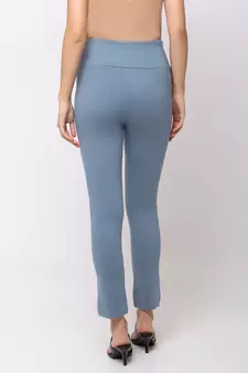 Women Ocean Solid  Slim Fit Tregging By Sheczzar