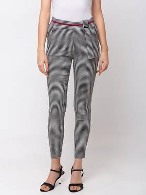 Women Black Checks  Slim Fit Tregging By Sheczzar 1