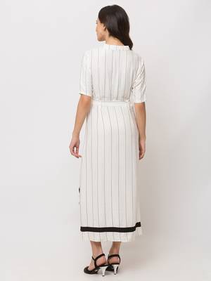 Sheczzar WHITE Color Regular fit Midi Dress 3
