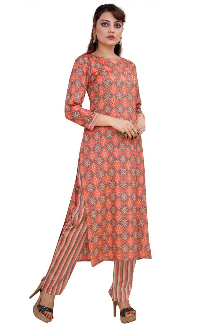 Pureint Women's Rayon Printed Kurta set with pant