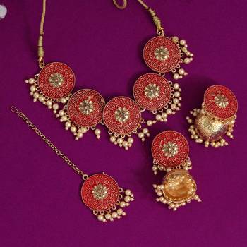 Red necklace-sets 2