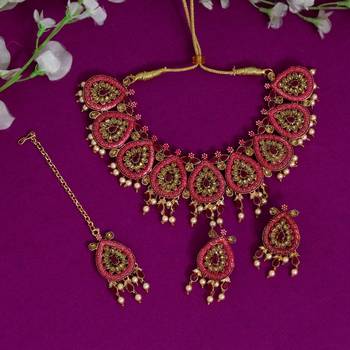 Red necklace-sets 1