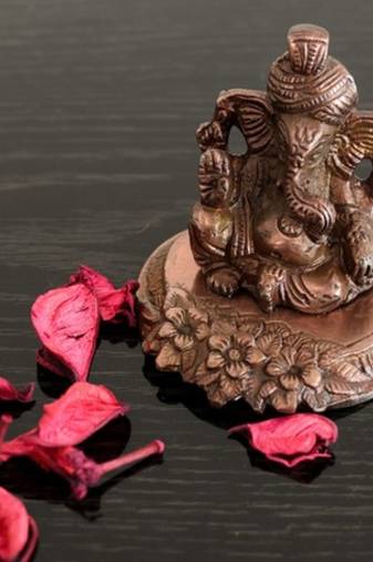 Metal Pagdi Lord Ganesha on Flower - Brown