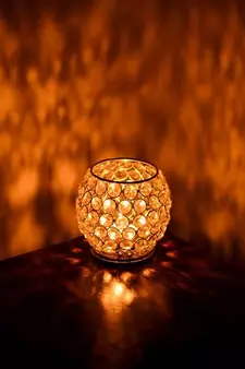 Love Moments Oval Shape Crystal Tea Light Holder