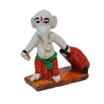 Polyresin Ganesha with Luggage on Vacation Showpiece 3