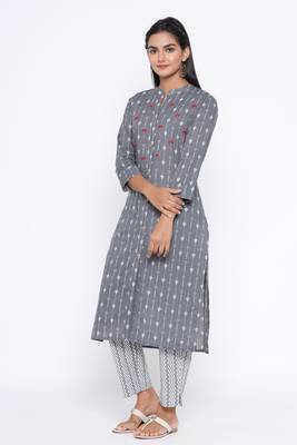 Ardozaa Women's Cotton Printed Straight Kurta Pant Set (Grey) 3