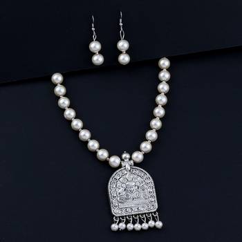 Designer Exclusive Oxidised Pendant White Pearl Jewellery set for Women 2