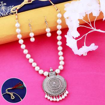 Party Wear Elegant Oxidised Pendant White Pearl Jewellery set for Women 1