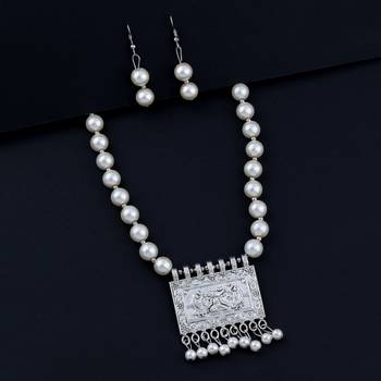 Elegant Oxidised Pendant White Pearl Set  Jewellery  for Women 2