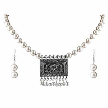 Elegant Oxidised Pendant White Pearl Set  Jewellery  for Women 3