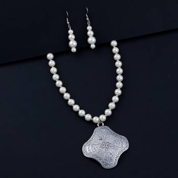 Silver plated Unique Design pendant Designer Traditional Long Pearl Necklace set for women Jewellery set 2