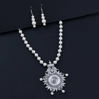 Silver plated Shining Designer Traditional Long Pearl Drop pendant Necklace set for women Jewellery set 2