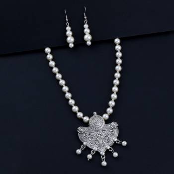 Silver plated Designer Traditional Long Pearl Drop Round Shape pendant Necklace set for women Jewellery set 2