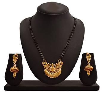 gold Mangalsutra 1