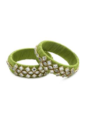 Girls Green Kundan Stone Silk Thread Bangle 1