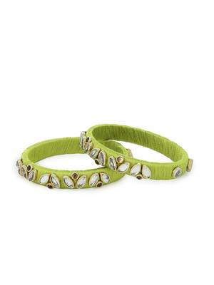 Girls Green Kundan Stone Silk Thread Bangle 1