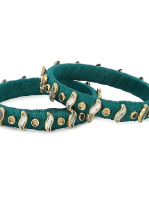 Girls Green Kundan Stone Silk Thread Bangle 3