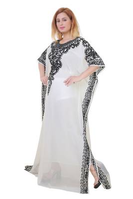 White Ari Work Georgette Islamic Style Stone Embedded Partywear Kaftan Long Gown Evening wear Dubai kaftan 4