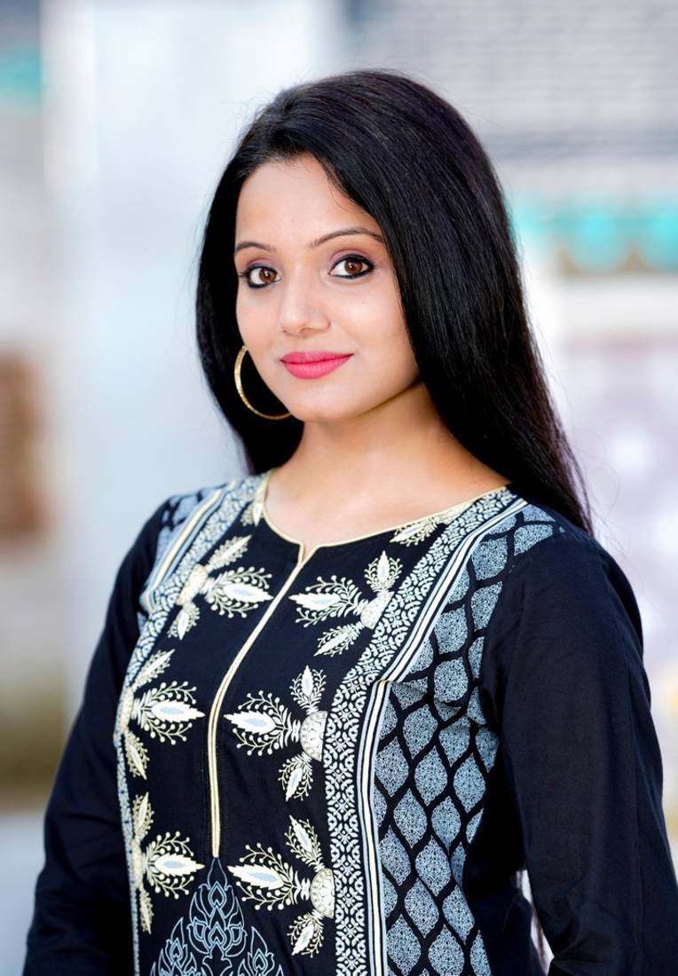 Addiction Black Rayon Printed Straight Kurta Paired With Grey Cotton Solid Pant