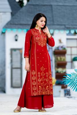 Addiction Red Gold Glitter Printed Rayon Kurti Paired With Printed Flared Palazzo 1