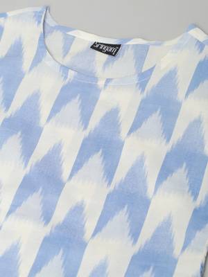 Blue printed cotton kurtas-and-kurtis 4