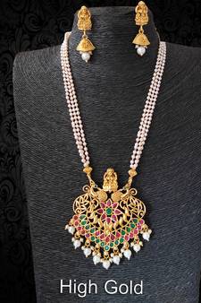 Green emerald  necklaces