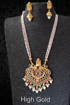 Green emerald  necklaces