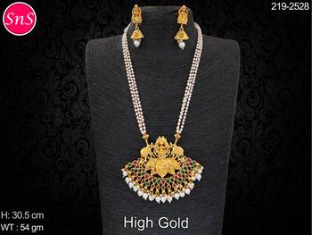 Green emerald   necklaces 1