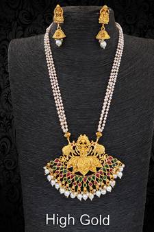 Green emerald  necklaces