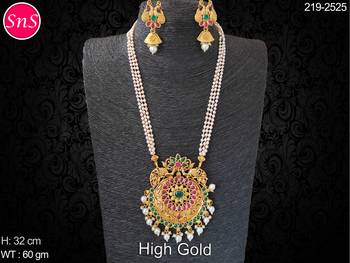 Green emerald  necklaces 1