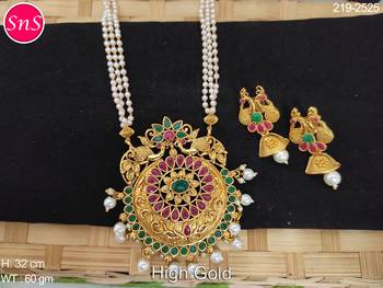 Green emerald  necklaces 2