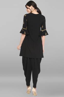 Black golden print crepe salwar 3