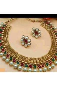 Maroon green with pearls copper choker set