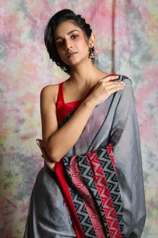 Grey woven blended cotton saree with blouse