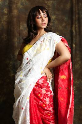 White woven blended cotton saree  4