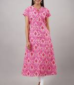 SVARCHI Women's Cotton Cambric Ikat Print A-Line Kurta (Pink)