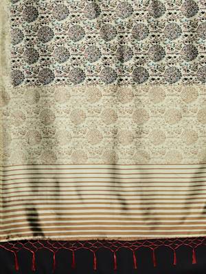 Beige printed silk blend saree with blouse 5