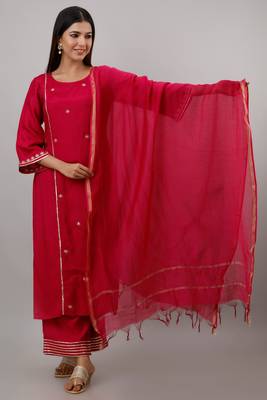 Women's Rayon Blend Solid Straight Kurta Palazzo Dupatta Set (Fucshia) 3