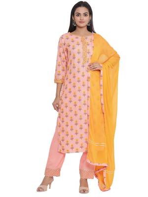 F Women's Cotton and Mulmul Floral Printed Straight Kurta Pant Dupatta Set (Peach) 1