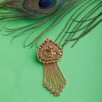 Traditional Gold Plated Exlusive Golden Diamond Studded Designer Wedding Brooch For Unisex Jewellery 1