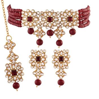 Traditional Gold Plated Pearl & Kundan Choker Necklace Set with Maang tikka for Women  1