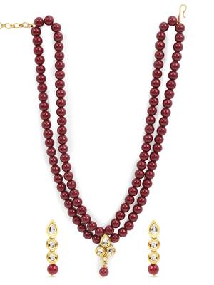 Traditional Beaded Jewellery Set With Earrings Set Encased With Faux Kundan  2