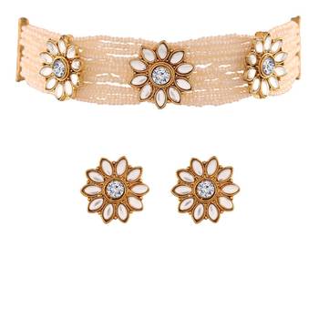 Traditional Floral Kundan & Pearl Choker Necklace Set for Women  3