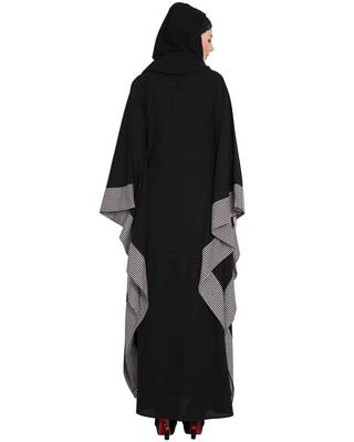 "Zehra  Black And White  Farasha Kaftan" 4