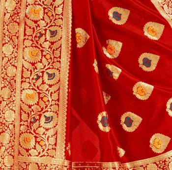 New Stylish Red & Black Color Banarasi Half & Half Cotton Silk Saree 5