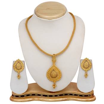 Gold necklaces 2