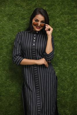 Women Black Readymade Kurti 5