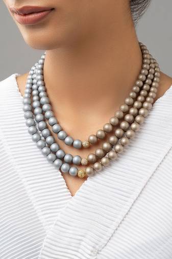 Greyish-brown necklace with shell pearl drops  agate beads.
